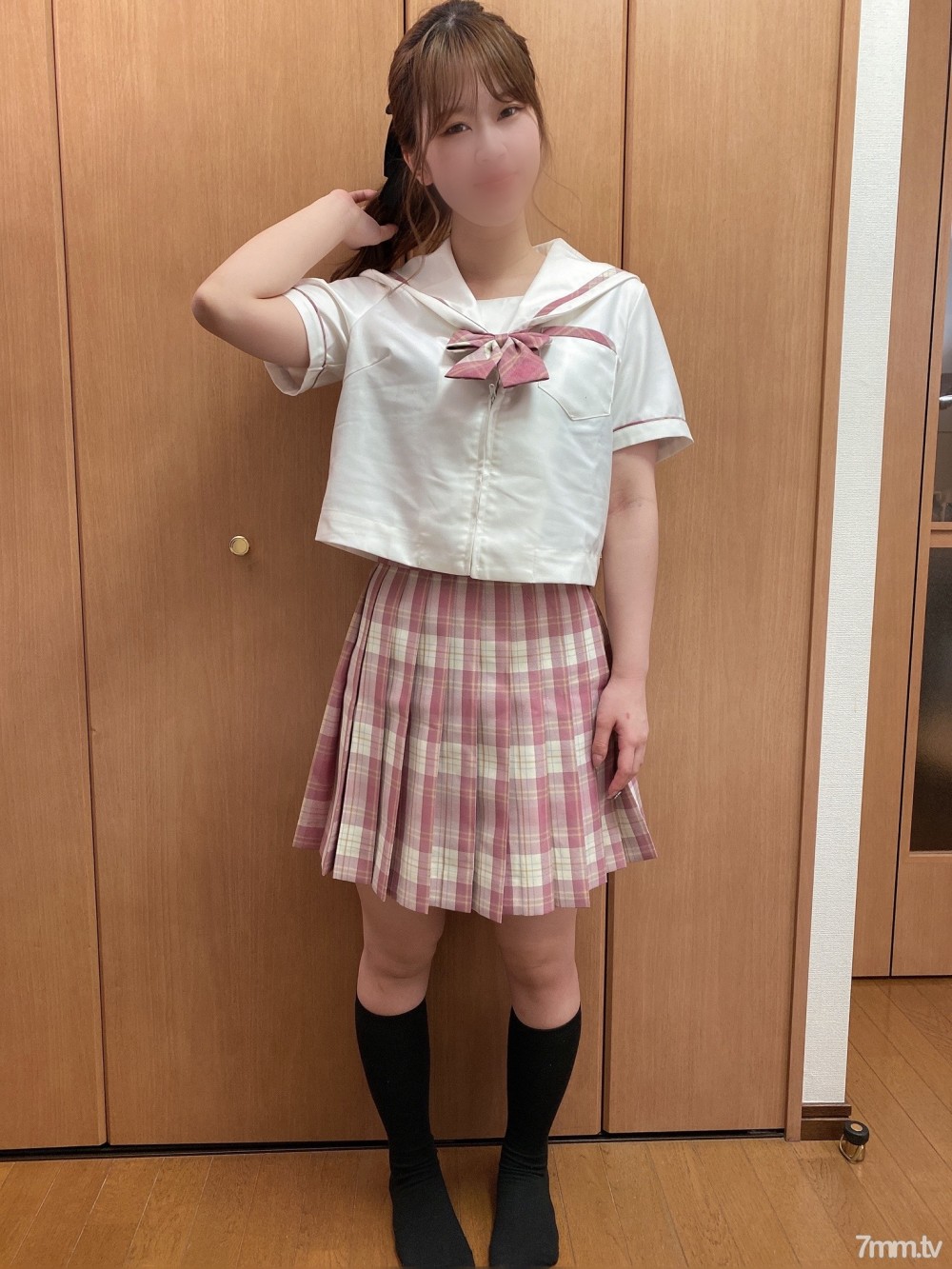 [fc2-ppv 1784366]【地方から初撮り】現役地下アイドル。18歳K-POP好き美少女に初めての大量中出し。お互いがはじめての童貞くんとの絡み。キツキツおまんこに耐えきれず暴発！！ - SS Server