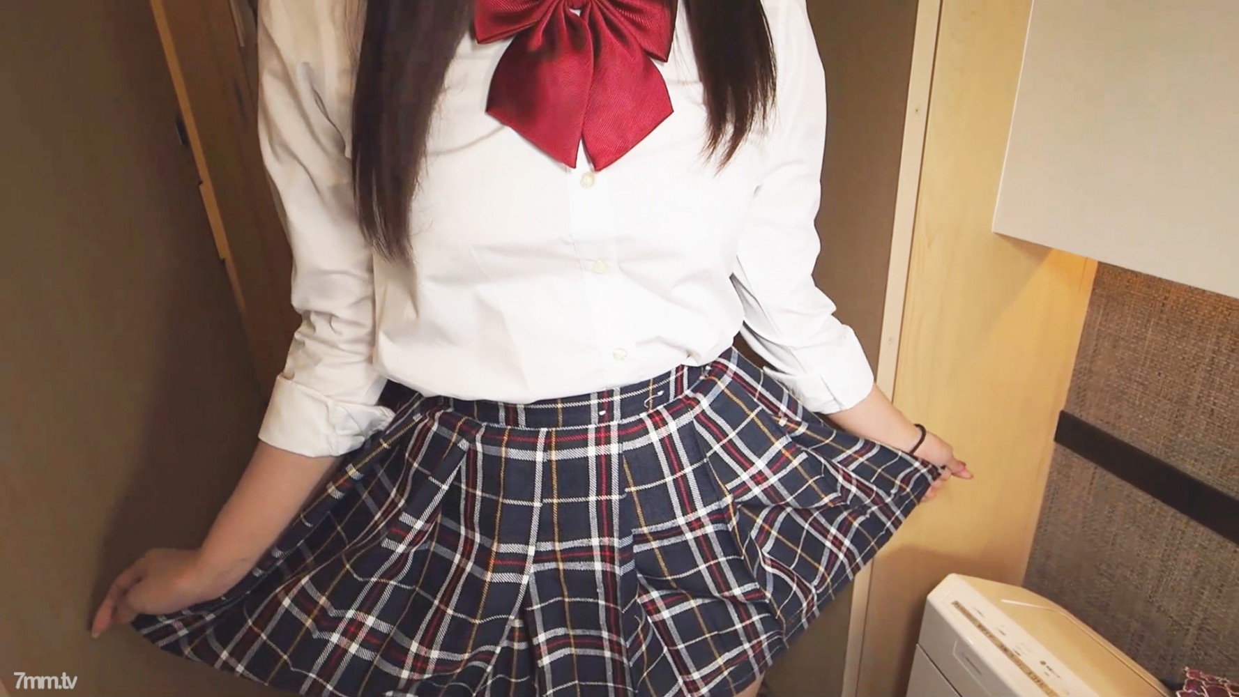 [fc2-ppv 2280093]【無】Gカップ21歳の現役女子大生が再降臨！自前の制服を着て足コキからパンツ丸見えプレイで合法ロリ♡に大量中出し！！※高画質レビュー特典あり FC2-PPV-2280093 - ST Server