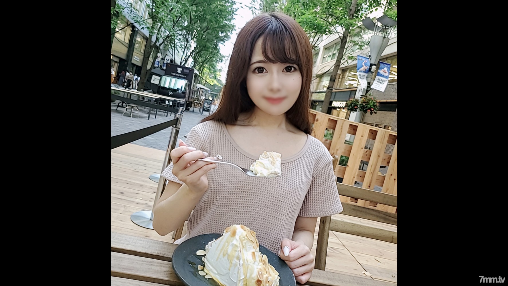 [fc2-ppv 2434917]初撮影！！個数限定！【無修正】こんな気品あふれる彼女でも性欲からは免れなかった・・・舌舐めずりで僕を誘惑する上品でお淑やかな清楚美女に中出し！！(特典で清楚な彼女のオナニー映像） FC2-PPV-2434917 - ST Server(Part A)