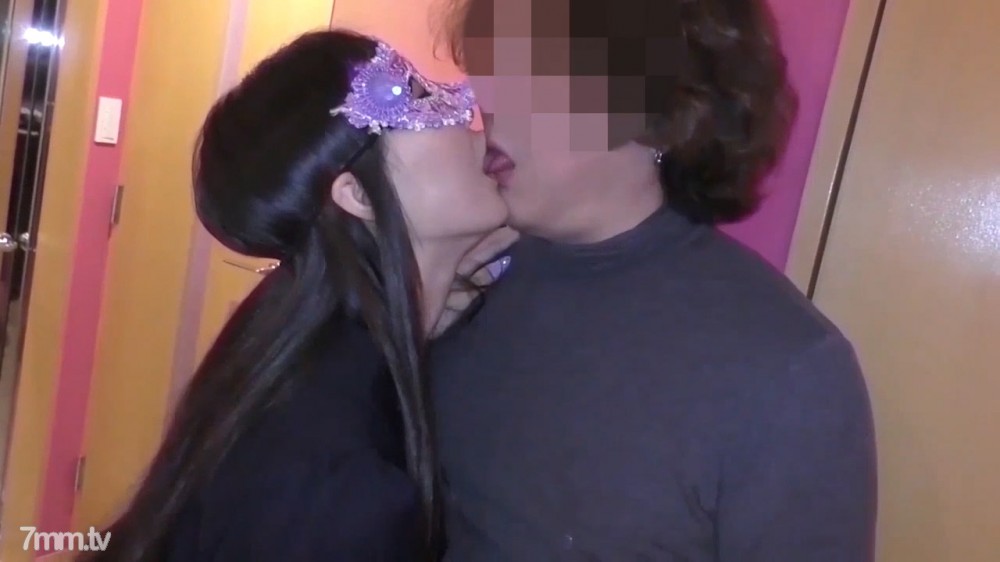 [fc2-ppv 2660163]【個人撮影・中出し】オヤジのチ〇ポの虜となった26歳ネイルサロン店長　① FC2-PPV-2660163 - AC Server