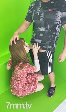 fc2-ppv 2821720 ※数量限定【変態人妻】プ〇機の中でハメハメ FC2-PPV-2821720 - ST Server