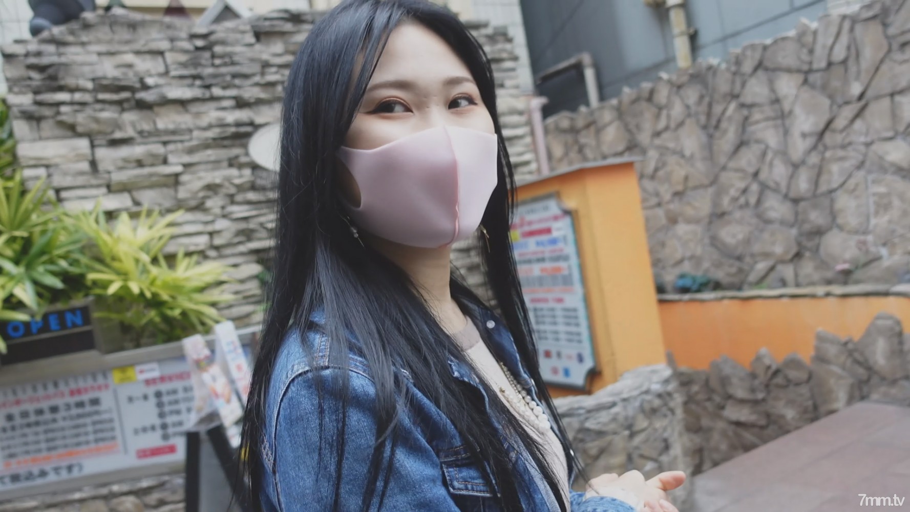 fc2-ppv 2897474 【好評につき再登場！】 とんでもない爆乳！＆滝級潮吹き！ 旦那がいるのに男と遊びまくる性欲持て余し人妻【レビュー特典アリ】 FC2-PPV-2897474 - ST Server