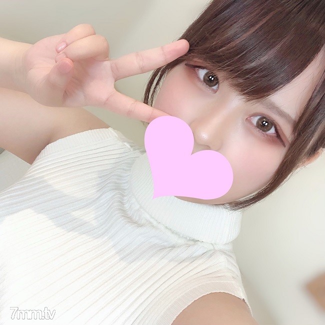 fc2-ppv 2972010 ひめか18歳 国宝級美少女とオイルマッサージSEX！発育途中のカラダにムチムチなデカ桃尻！本物素人史上で最高クラスの超美少女にオイル生中出し！ FC2-PPV-2972010 - ST Server