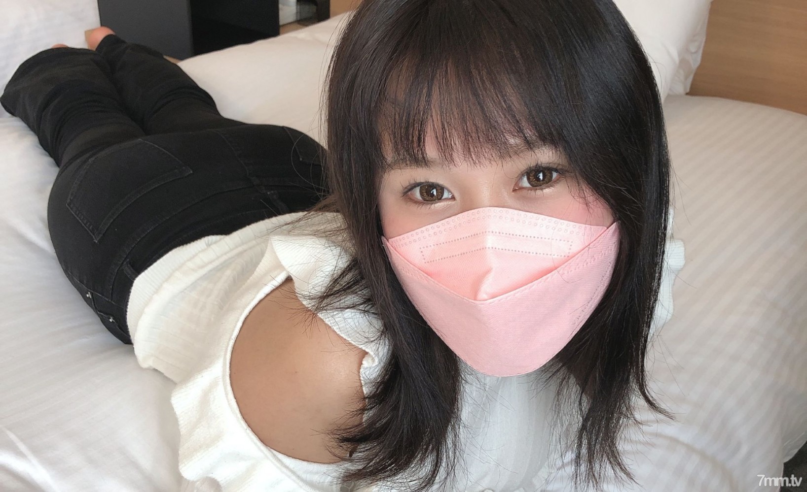 fc2-ppv 3054337 ※7/27まで半額！【流出】師匠の居ぬ間にあの爆乳Iカップ女子大生20才が再び登場。巨乳過ぎて不感症なのかもしれない相談！ FC2-PPV-3054337 - AC Server