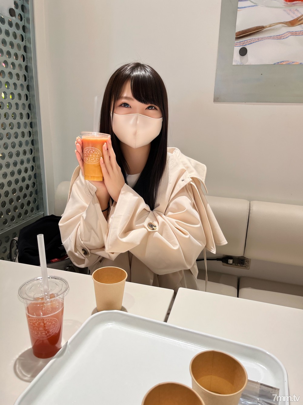 fc2-ppv 2796115 【えりかちゃんデビュー作品に戻って、今の気持ちをぶつけてみました】 FC2-PPV-2796115 - ST Server