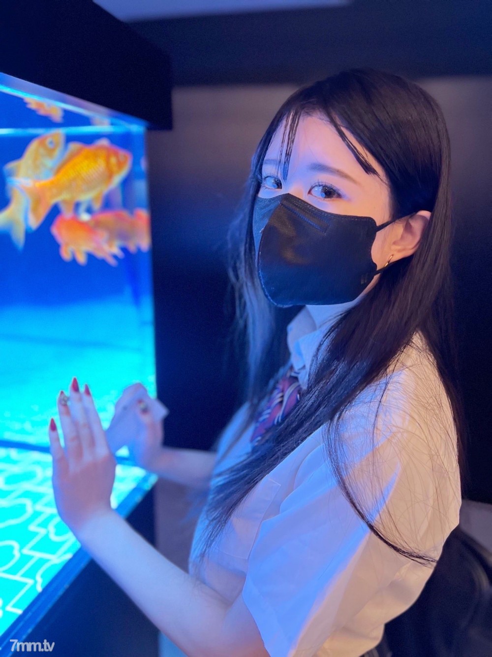 fc2-ppv 3071875 『初撮影』『完全顔出し』アイドル級！清楚系透明感溢れる18歳初々しい現◯女子◯生と水族館デート。美乳Fcupを堪能後、最後はキツキツまんこに大量ザーメン！ FC2-PPV-3071875 - ST Server(Part A)